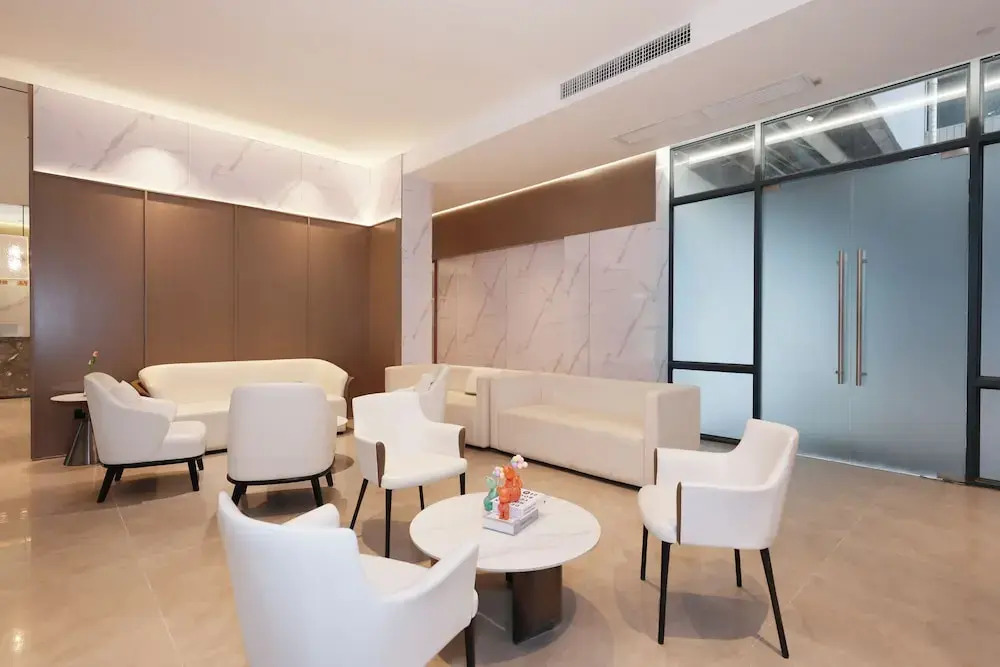 ECHIC Mercure (Guangzhou Baoneng Performing Arts Center Luogang Wanda Plaza)