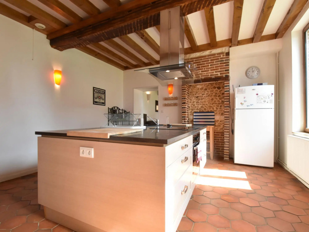 Tasteful Holiday Home in Sormery With Swimming Pool