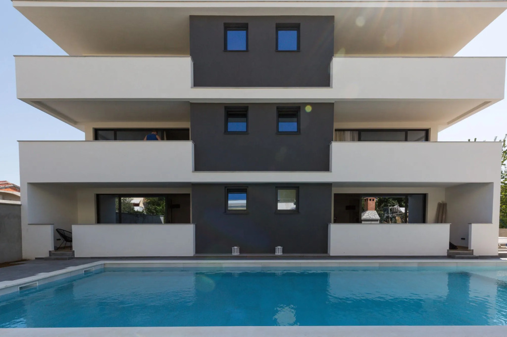 Mirabilis Residence