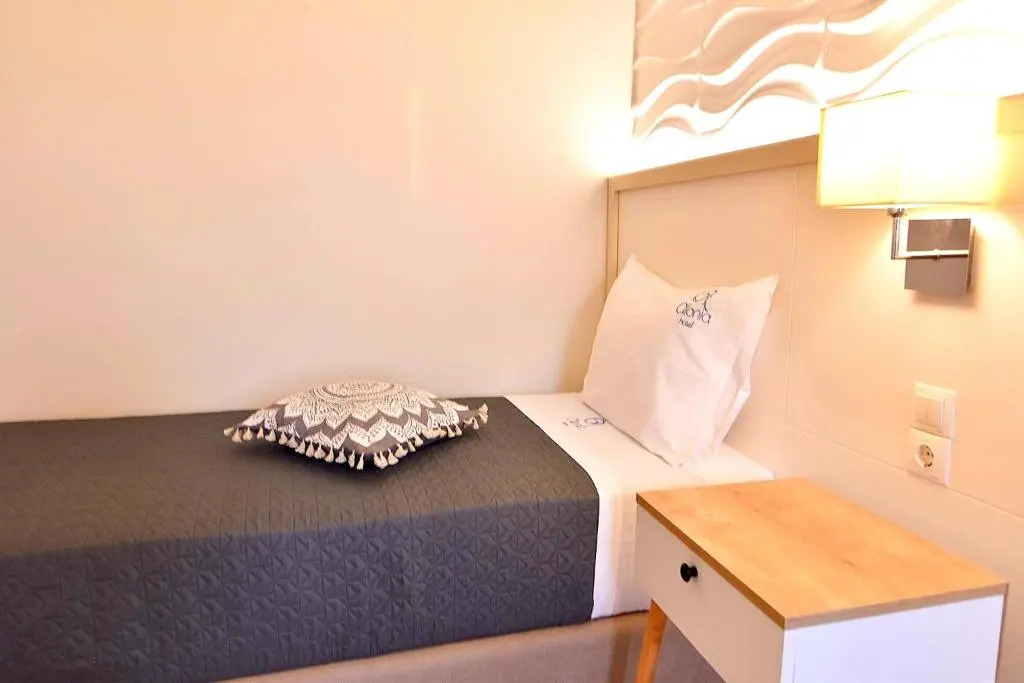 Alonia Hotel