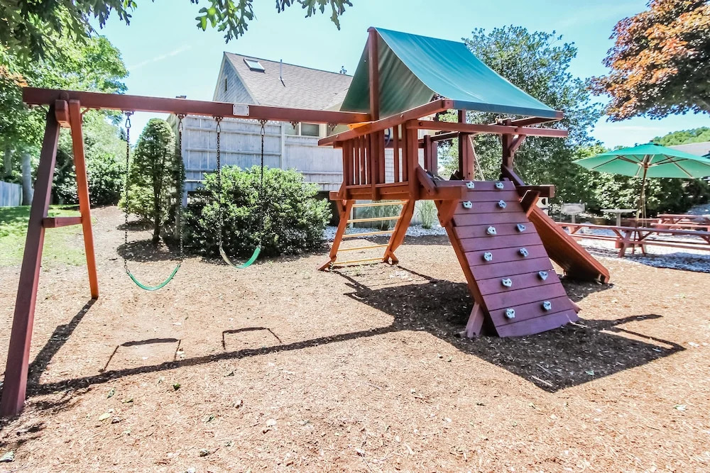 Holly Tree Resort