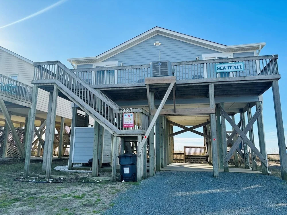 Sea It All 2 Bedroom Home by RedAwning