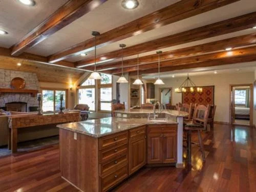 Estates Lodge Luxury Home By RedAwning