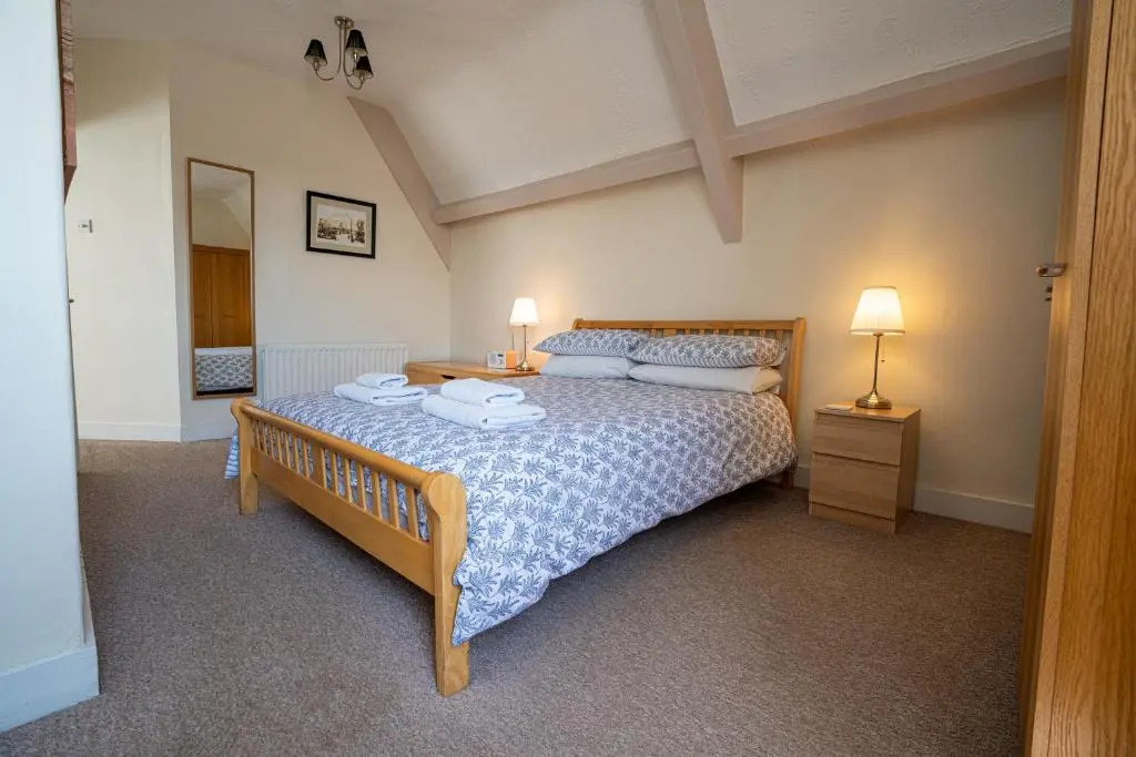 Longsands Lodge
