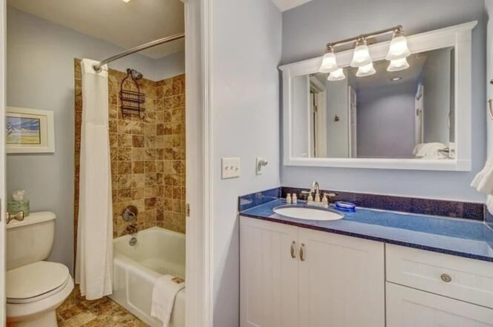 5-star Reviews + Close-to-the-beach = Perfect Vacation! 2 Bedroom Villa