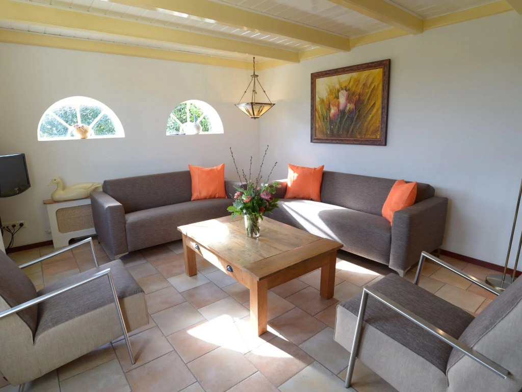 Lovely Holiday Home in Texel near Sea