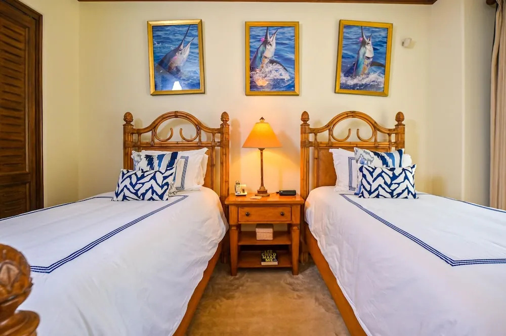 Montebello 2C - 3 bdr 3 Bath Ocean View