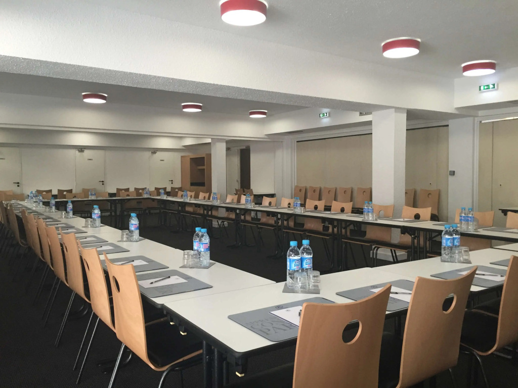 Kyriad Le Bourget Centre- Parc Des Expositions