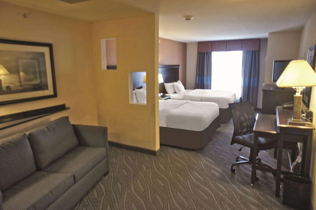 La Quinta by Wyndham Edmond