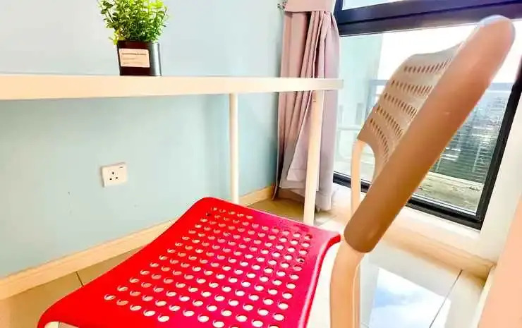 Legoland -3mins Drive -Happy Family Suite-kids friendly with Wifi and Pool Garden view.