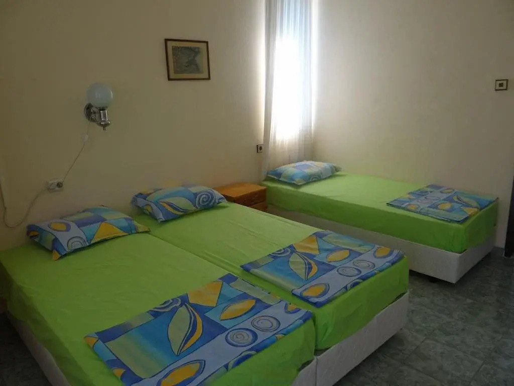 Rosi Guest House