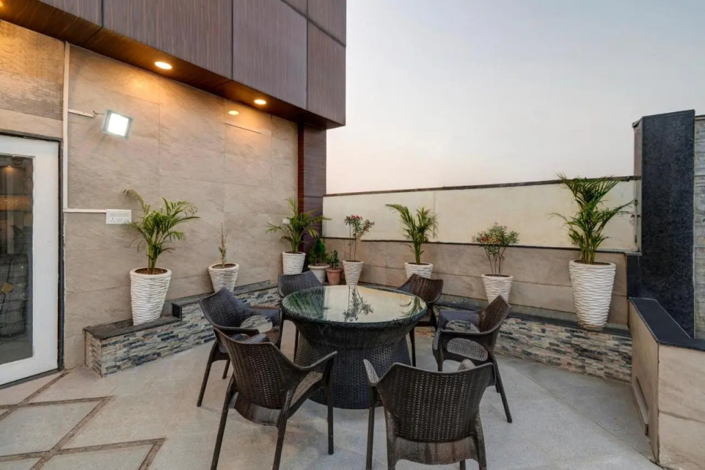 Treebo Masterprice Inn - 15 Mins From Airport