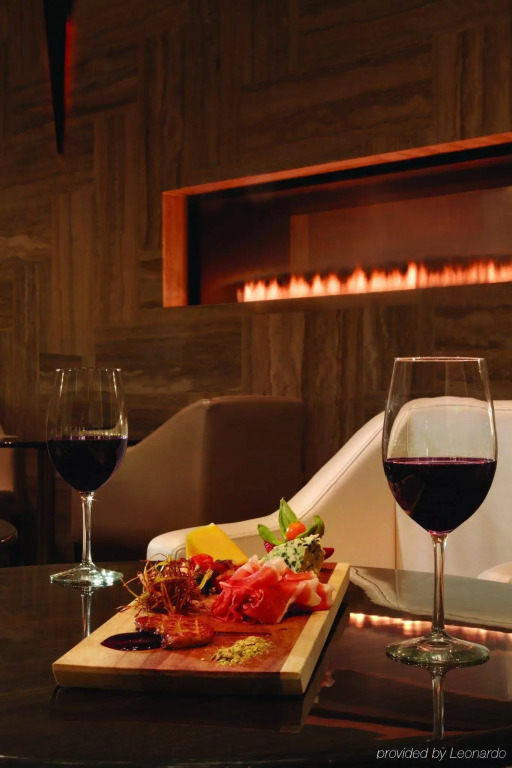 Radisson Hotel & Conference Centre Calgary Airport