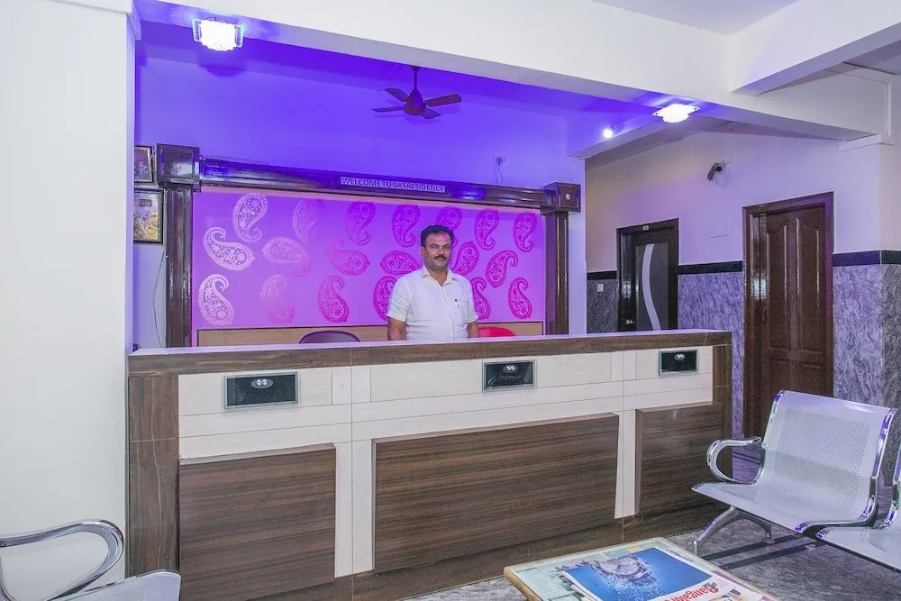 OYO 26817 GKS Residency