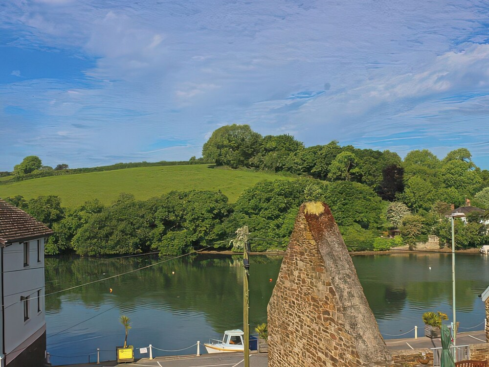 Estuary View