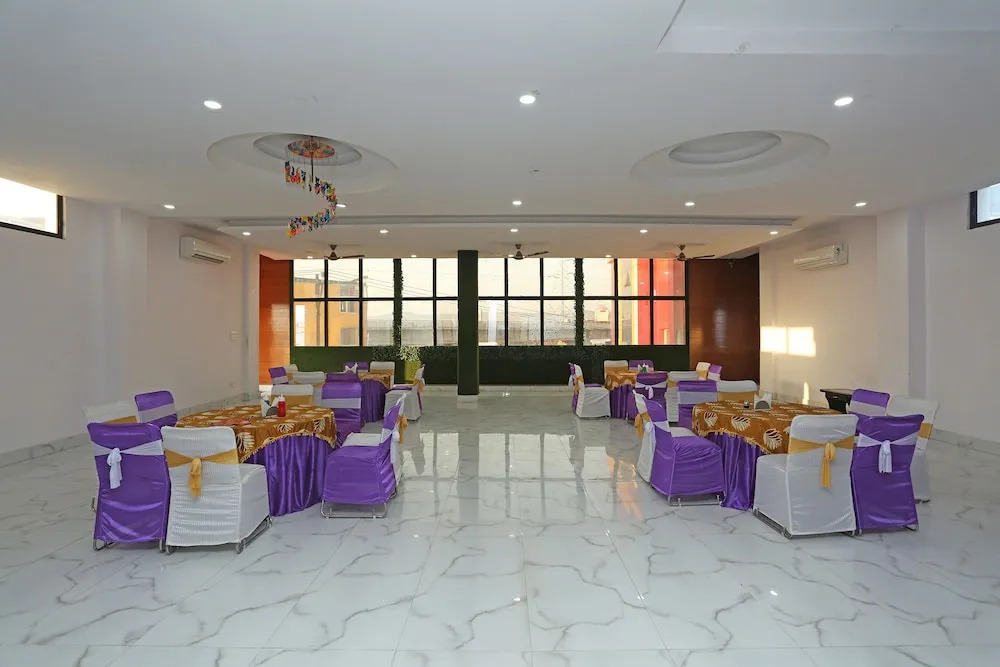 Oyo 30642 Hotel Sumanglam