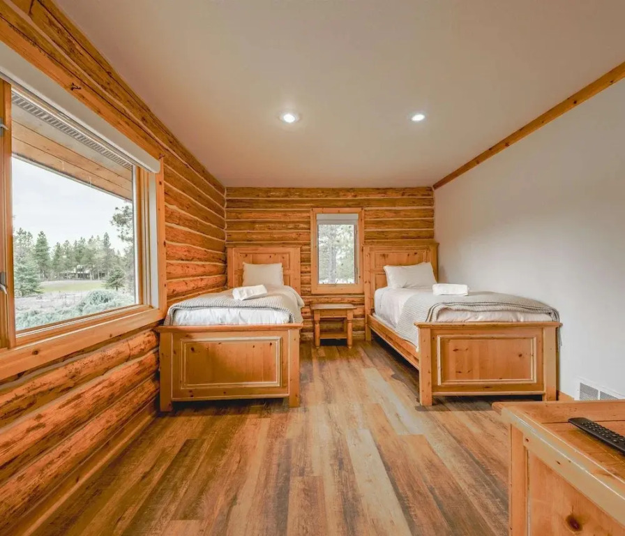 Wilderness Club Lodge For 25