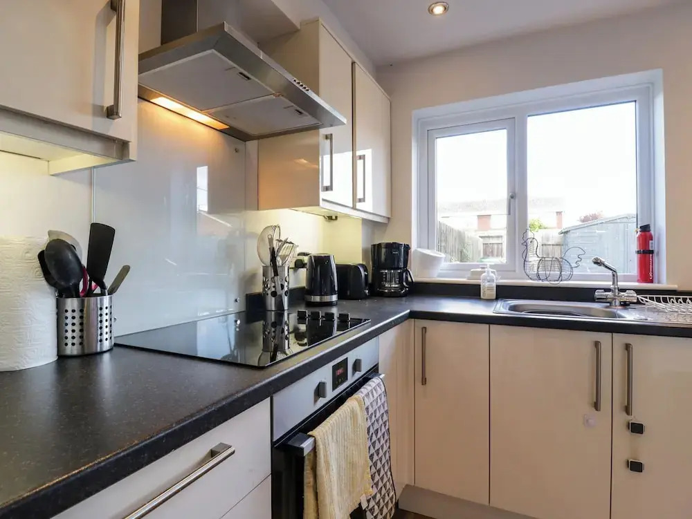 25 Resbury Close