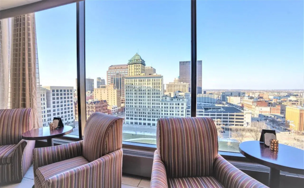 Crowne Plaza Hotel Dayton