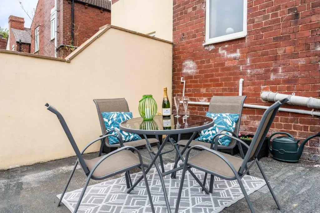 Hopetown Apartment-modern 1 bed with free parking