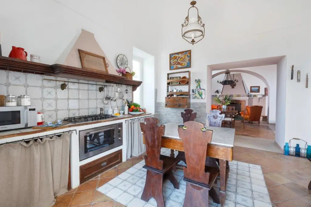 7 bedrooms house with sea view enclosed garden and wifi at Massa Lubrense 2 km away from the beach