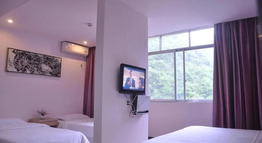 Yangshuo Harbour View Hotel