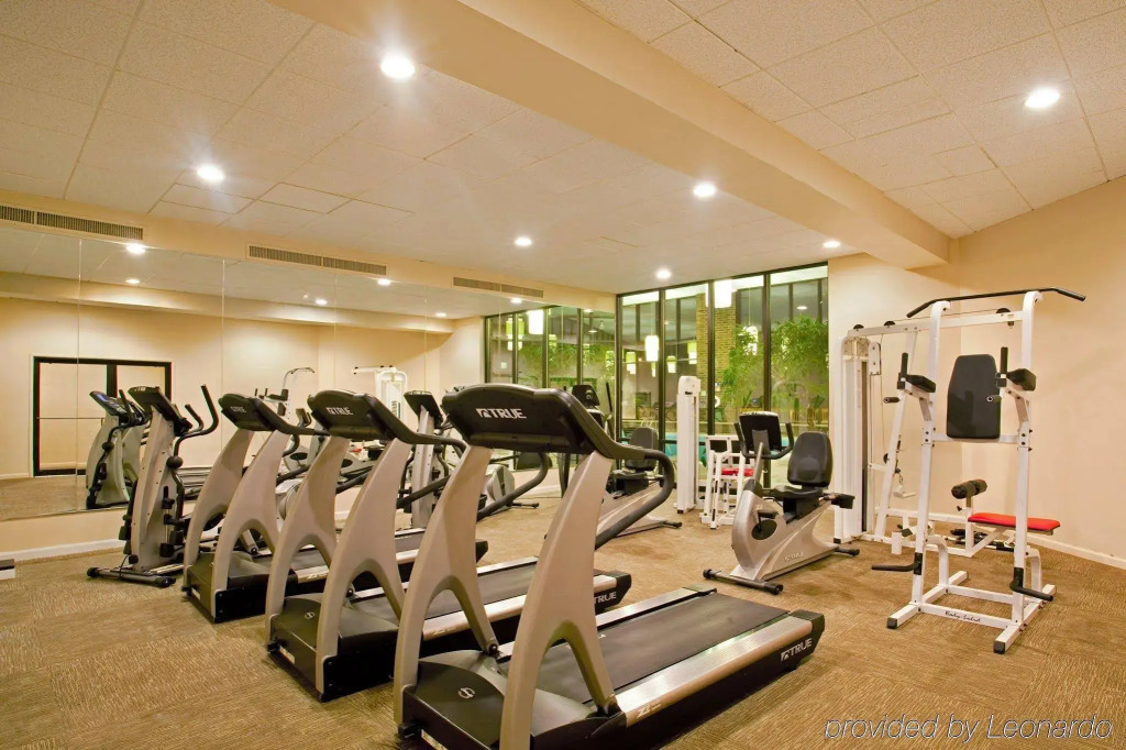 Holiday Inn Chicago Nw Crystal Lk Conv Ctr by IHG