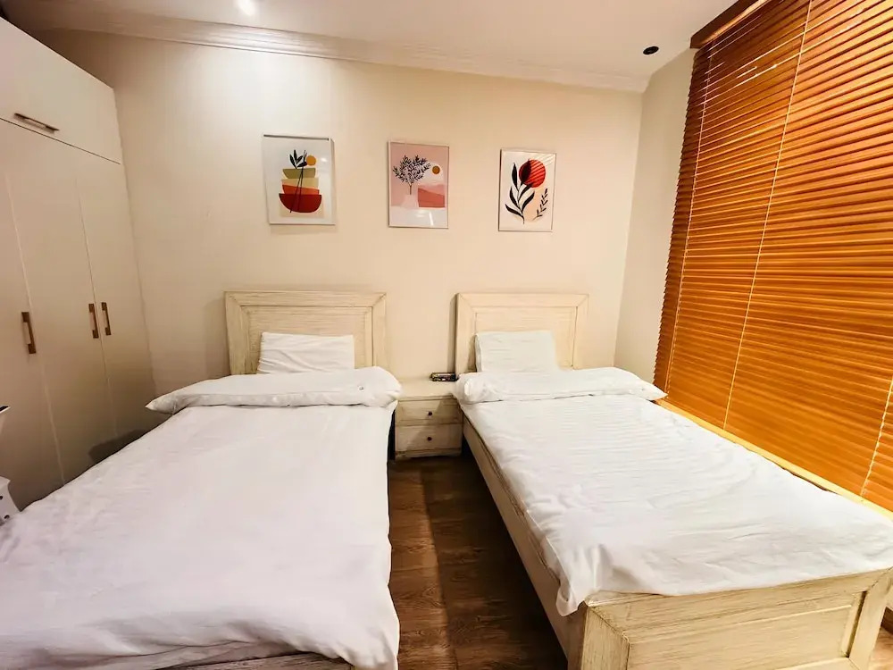 Holidazzle Lodge Islamabad