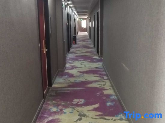 Zhoukou Jinyu Hotel