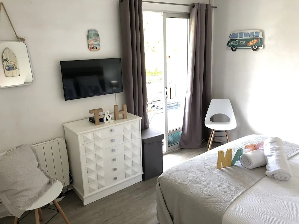 T&H Aragon Family Apartment