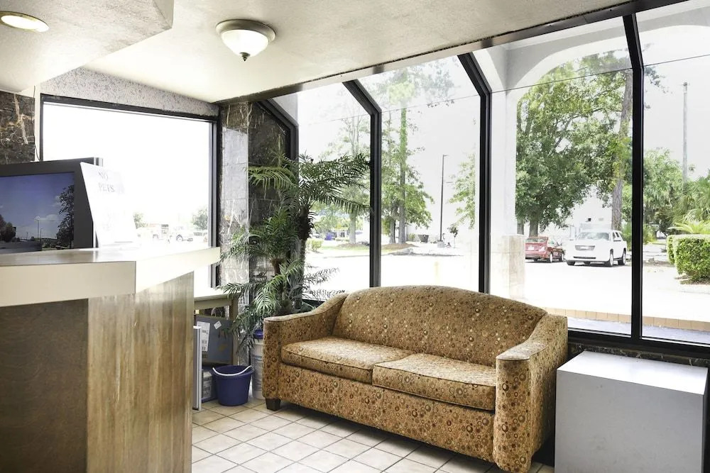 Regency Inn