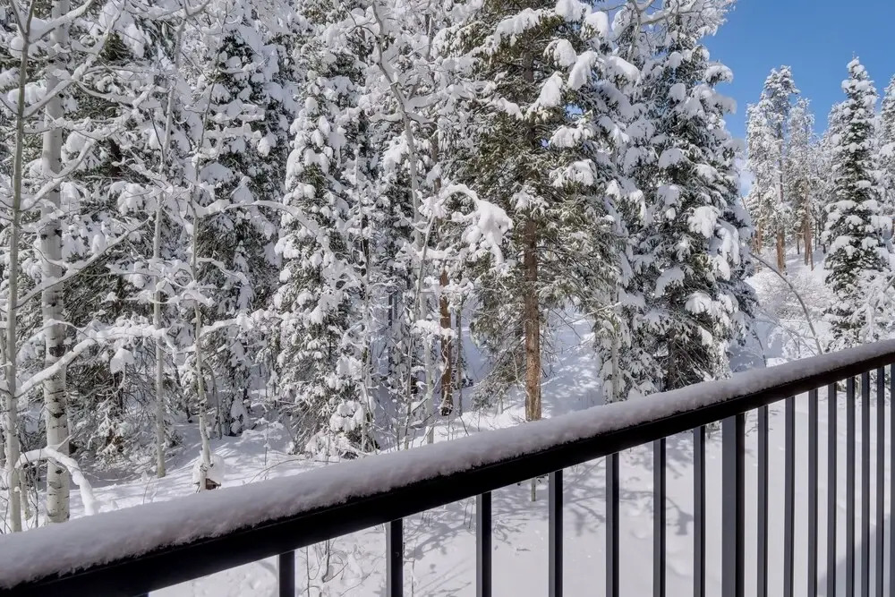 Winter Park Condo w/ Hot Tubs, 4 Mi to Ski Resort!