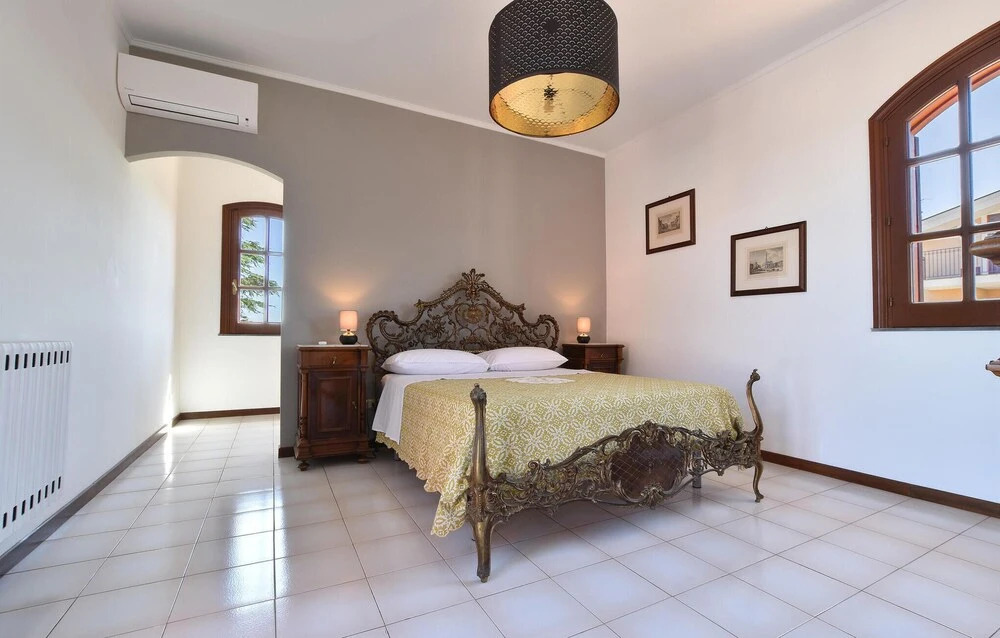 Gorgeous Home In Acicatena