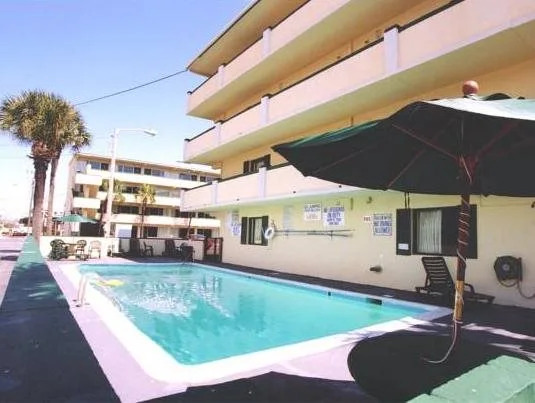 Happy Holiday Motel