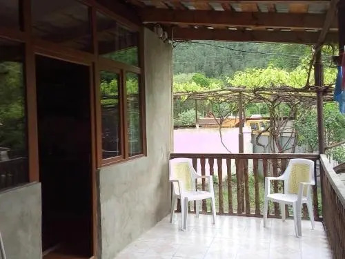 Guesthouse Megi On Robaqidze 6