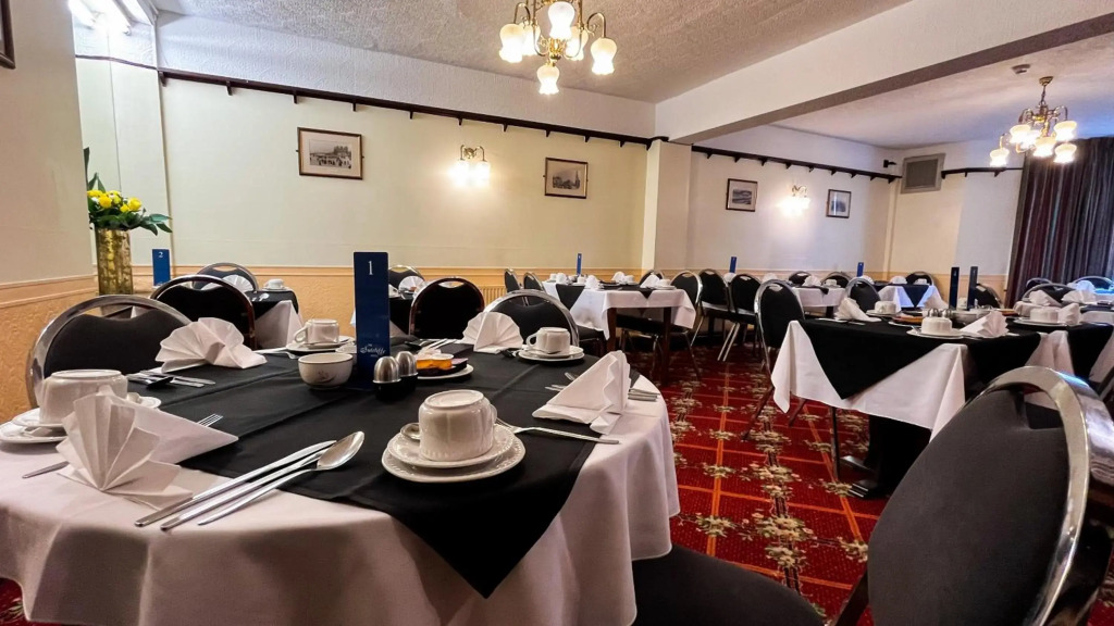 Sutcliffe Hotel