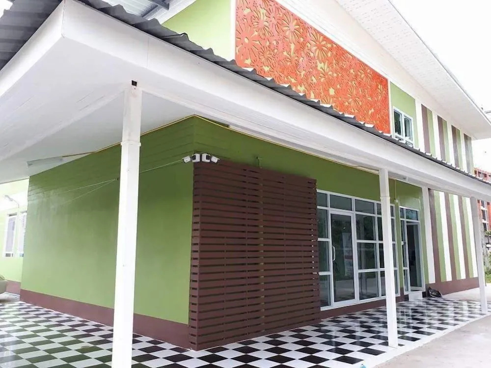 Avarin Place
