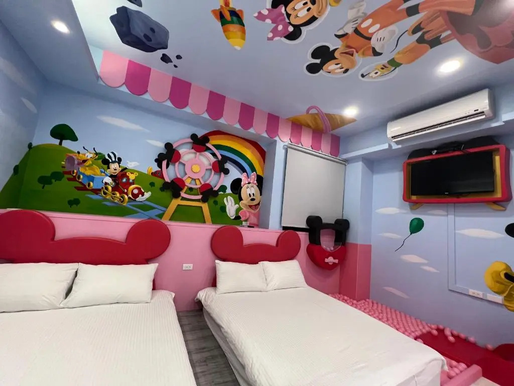 Fun Holiday Family Hostel