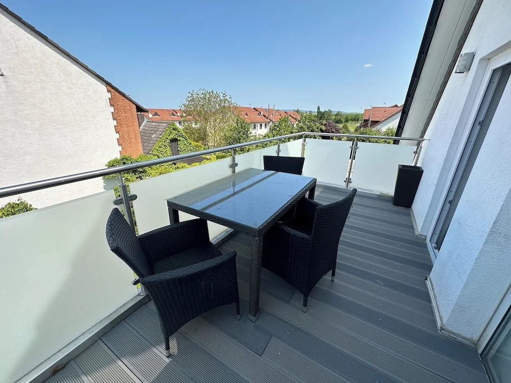 Ferienwohnung mit Balkon in Calden