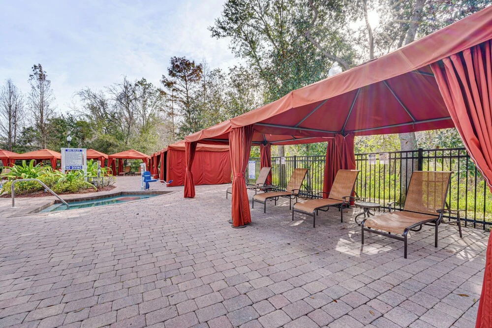 10 Mi to Disney World: Modern Condo w/ Resort Pool