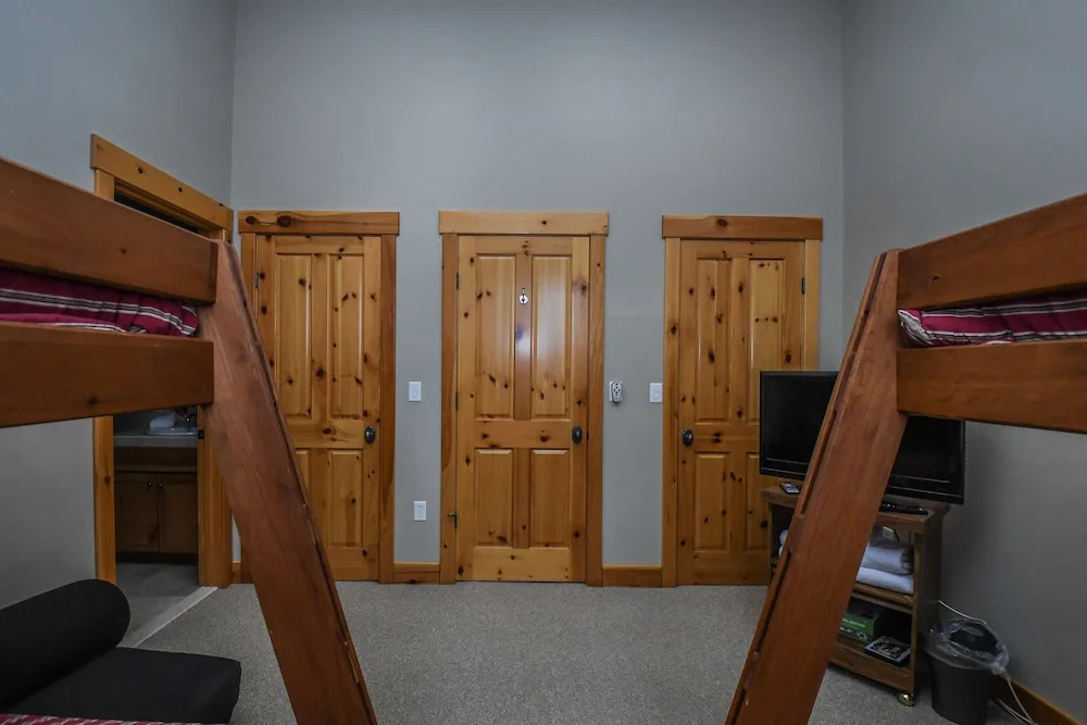 Touch the Sky 4 Bedroom Townhome