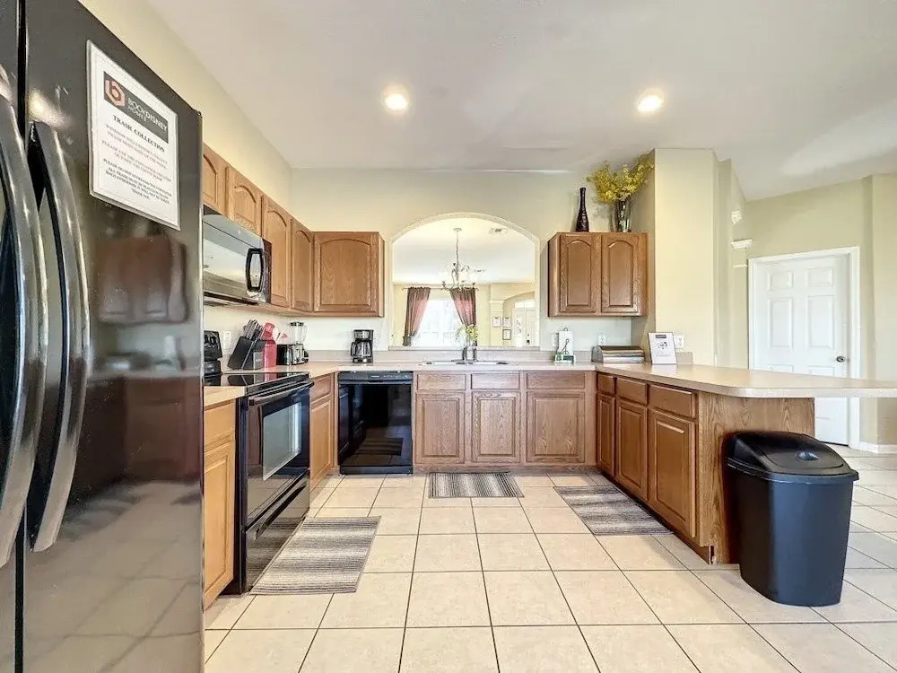 This amazing 6 Bedroom property with a lake view Villa by RedAwning