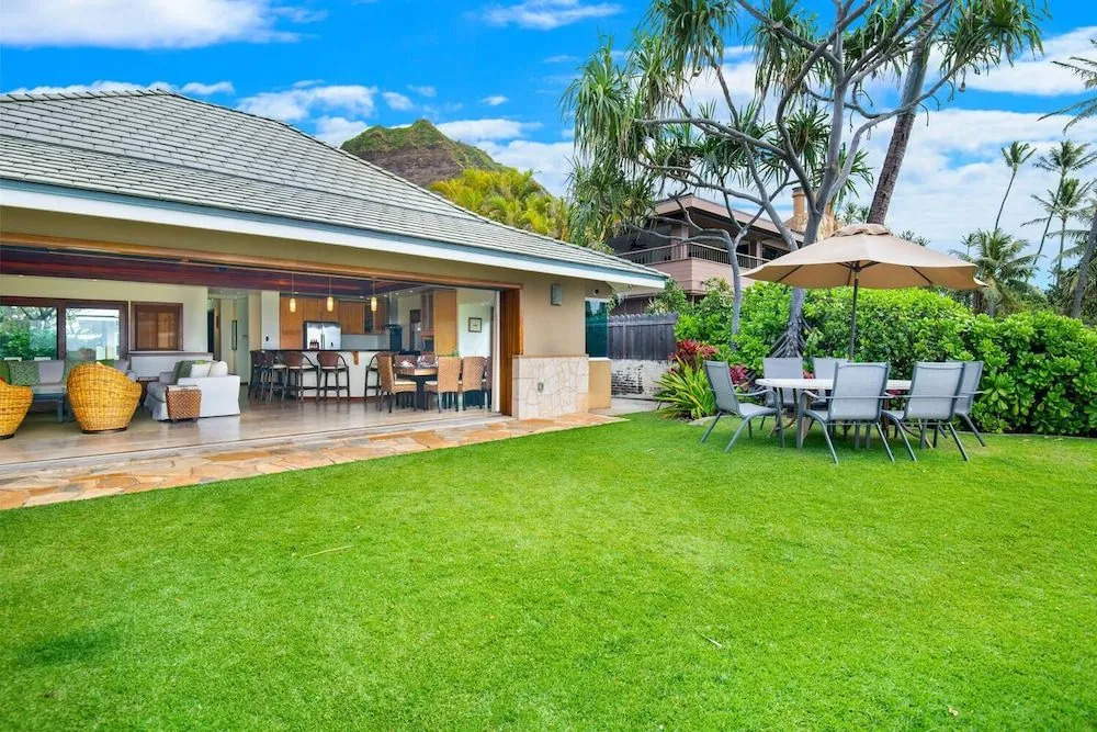 Diamond Head Tiki Estate