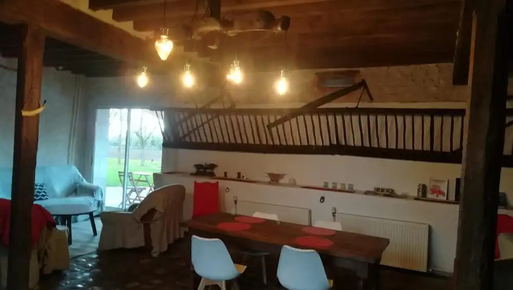 La Ferme de lisle et sa Roulotte