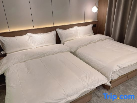 Mia Hotel