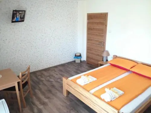 Rooms Ana