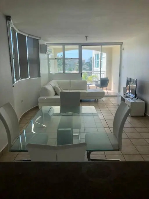 Haudimar PH Beachfront Apt 4BR/3Bath