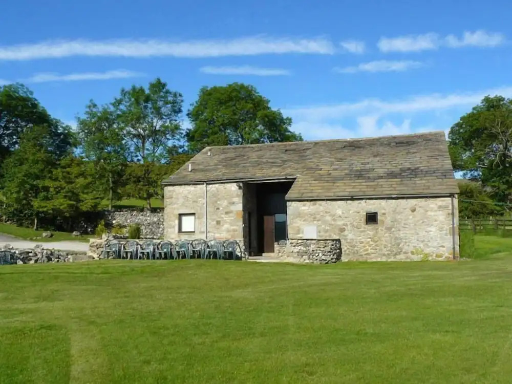 Skirfare Barn