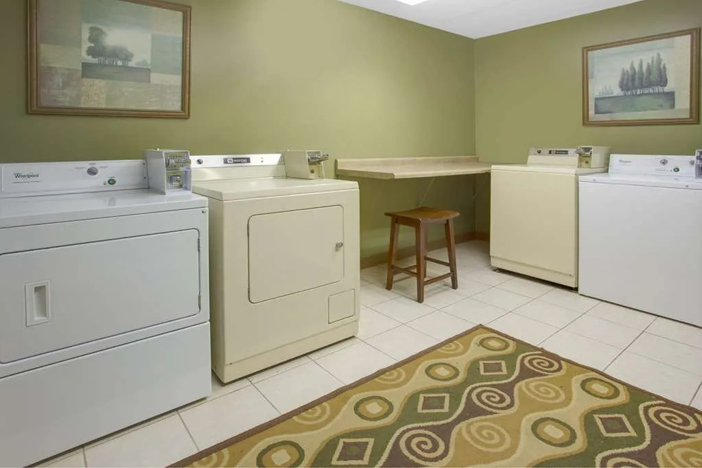 I-80 Inn & Suites
