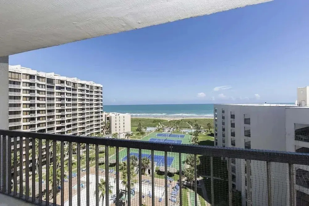 Saida Towers Iii- 3101 3 Bedroom Condo by RedAwning